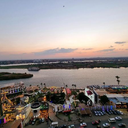 Amazing Nile View And Pyramids Apartment Le Caire Extérieur photo